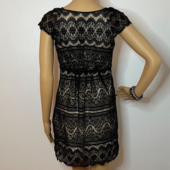 Vintage Milly 60’s black lace flutter sleeve dress - Picture 8 of 13